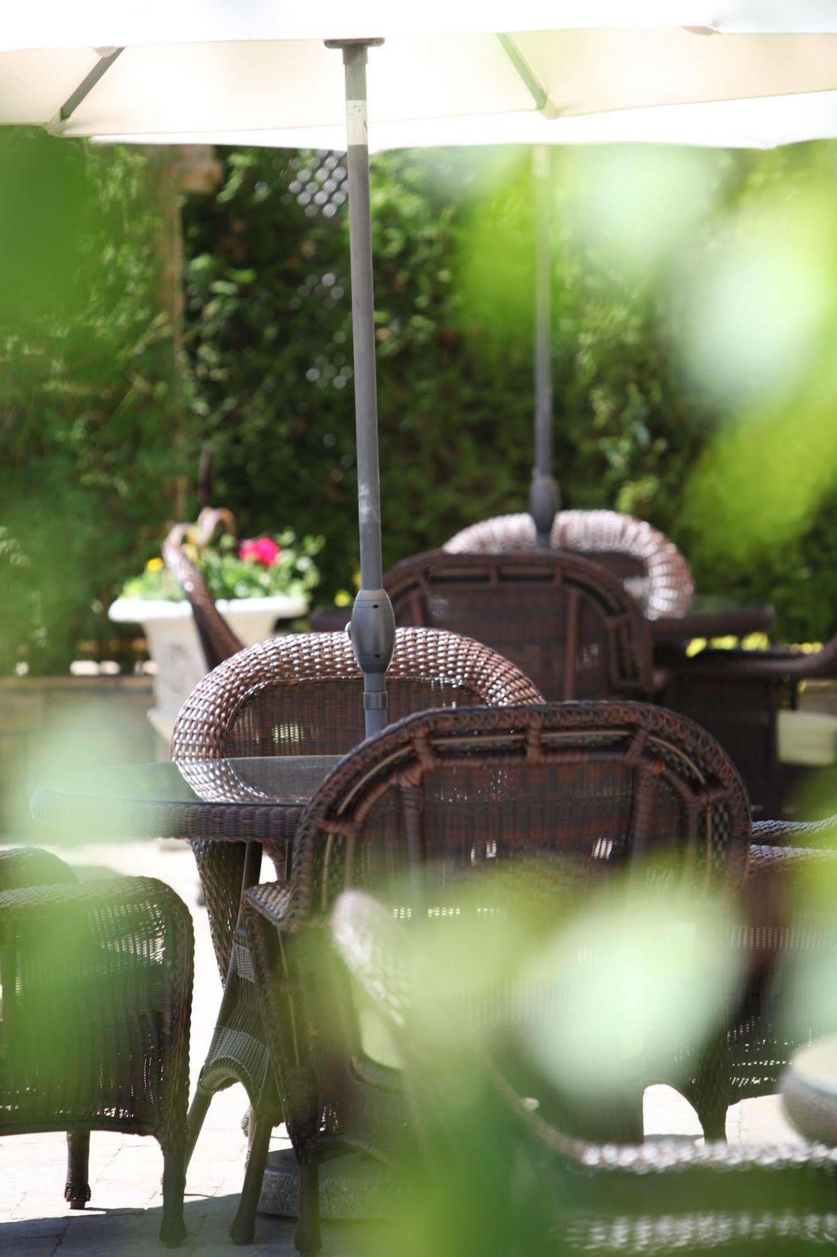 Inn Godefroy 4*
